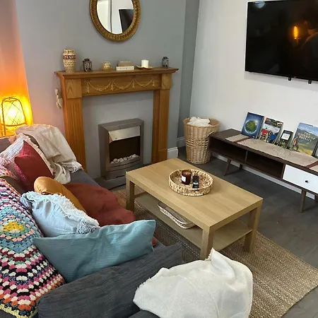 Contractors 4br, Double Beds, Long-stay Discounts Holiday home *