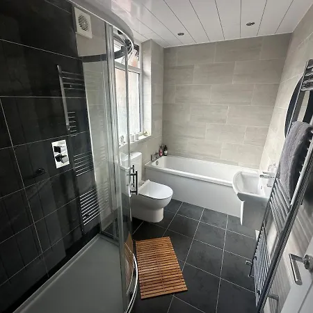 Contractors 4br, Double Beds, Long-stay Discounts Holiday home Barrow-in-Furness